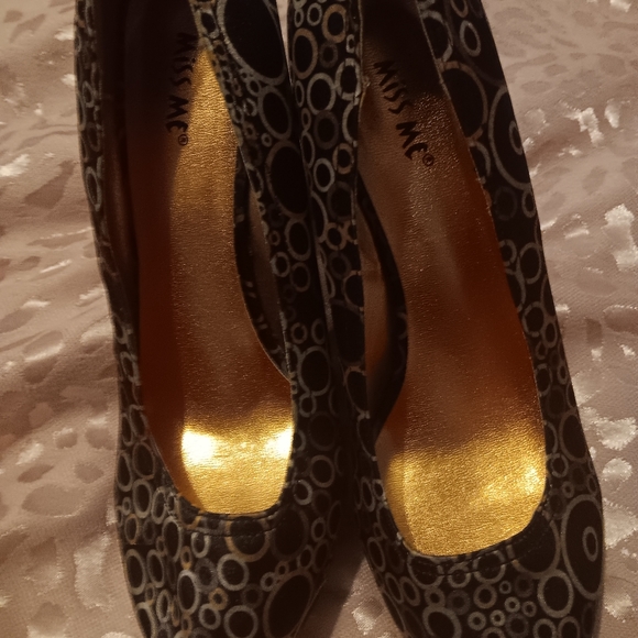 ***SOLD*** - Picture 2 of 5